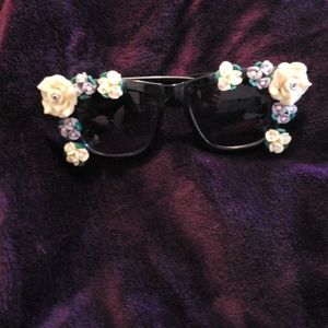 "Coachella" style sunglasses